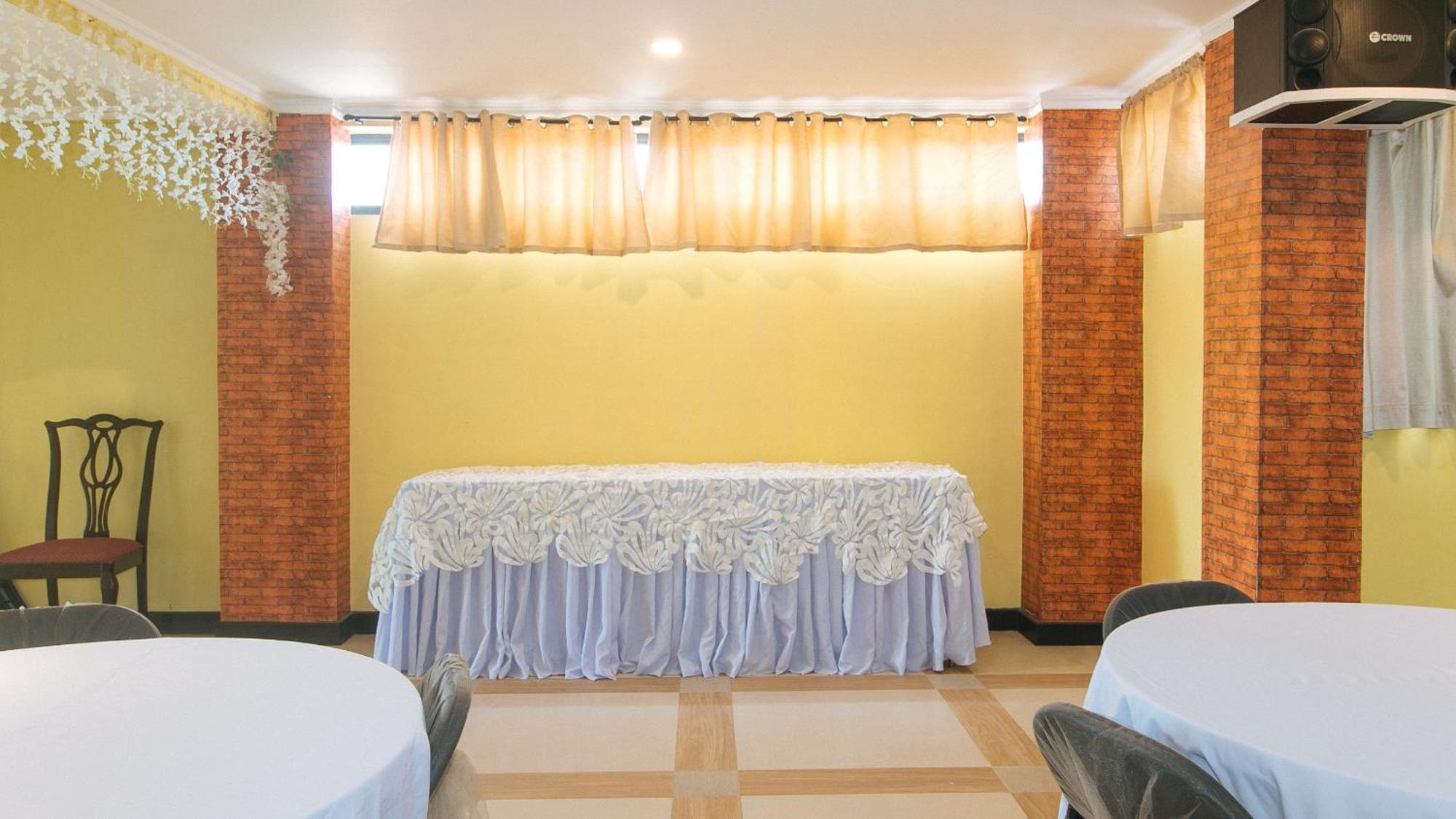 RedDoorz Plus near Bamboo Organ Las Piñas Exterior foto